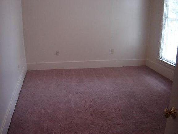 2nd image of 520 E Gwinnett St #B