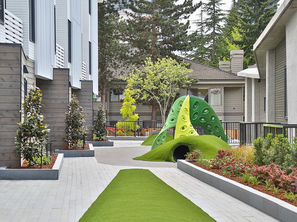 1st image of 1400 Bellevue Way NE #1468
