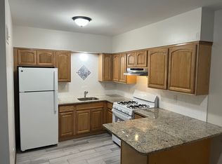 50 Irvine Turner Blvd #4, Newark, NJ 07103