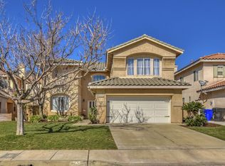 14896 Shetland Ln, Fontana, CA 92336