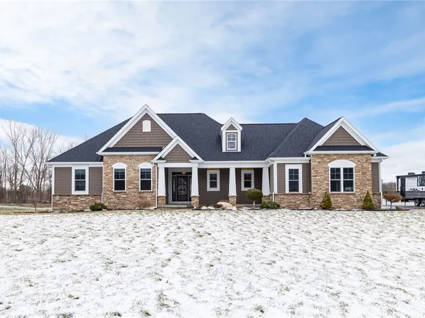 97 Kingsford Ln, Spencerport, NY 14559