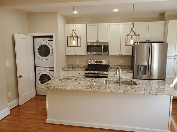 2nd image of 901 W University Pkwy APT 4C