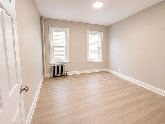 3rd image of 22 Fernboro St