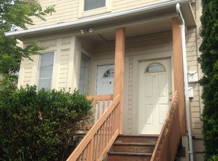 1019 SE Clay St APT A, Portland, OR 97214