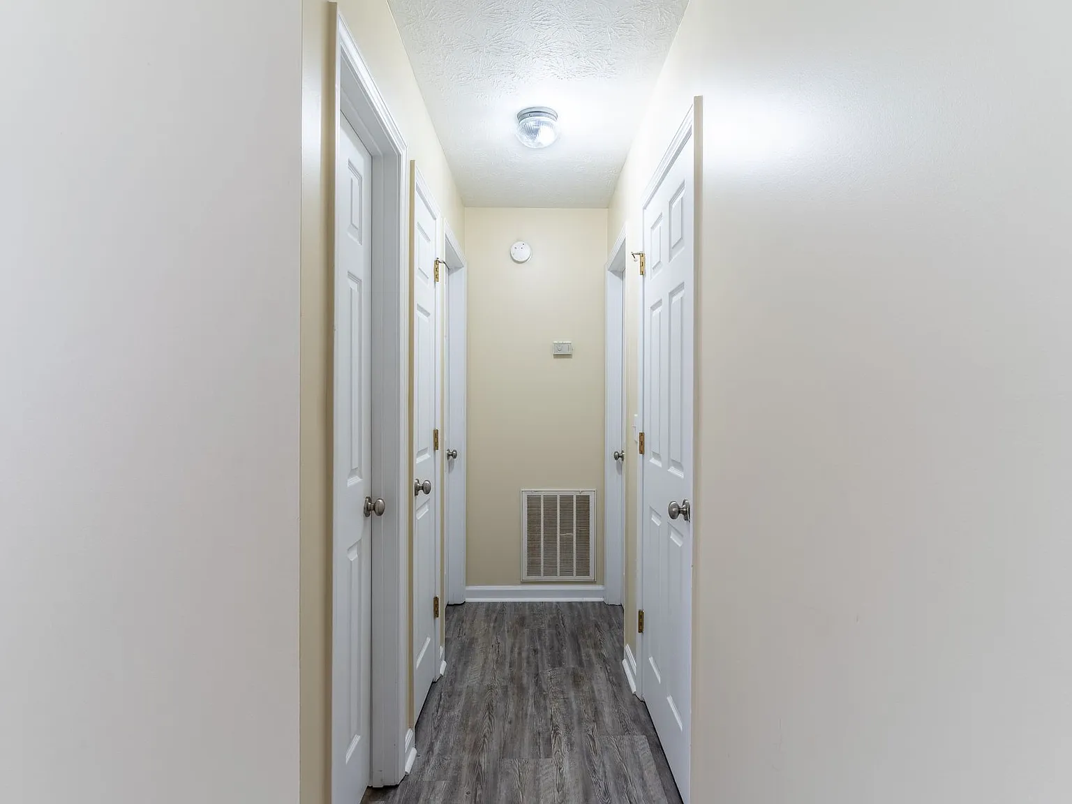 Madison Park Apartments — Photo 1
