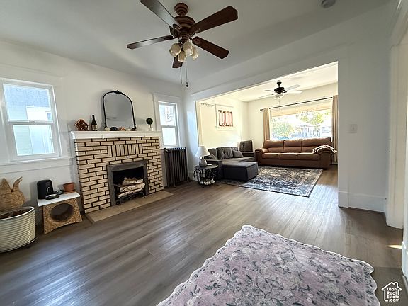 5th image of 852 27th St