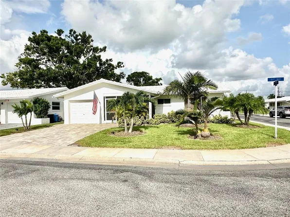 9830 44th Way N, Pinellas Park, FL 33782