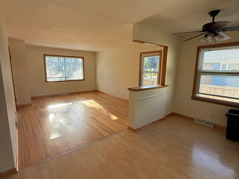 3148 S 77th St — Photo 5