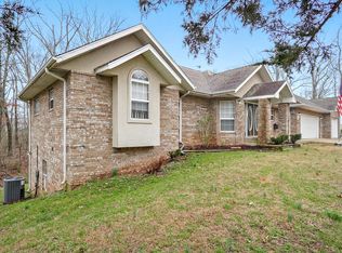 122 Iron Oaks Dr, Ozark, MO 65721