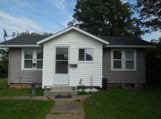 1101 Cedar Ave, Iron Mountain, MI 49801