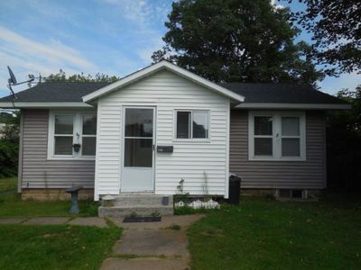 1101 Cedar Ave, Iron Mountain, MI, 49801
