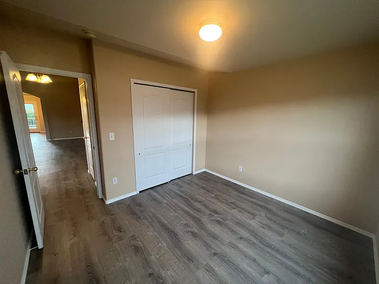 17055 Mountain Lake Dr — Photo 11
