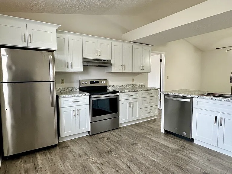 51 Kenway St — Photo 7