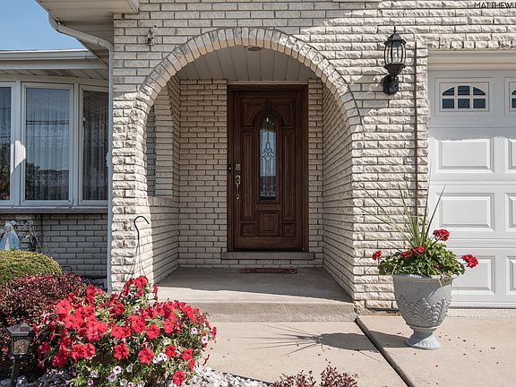 4th image of 6712 W 89th Pl