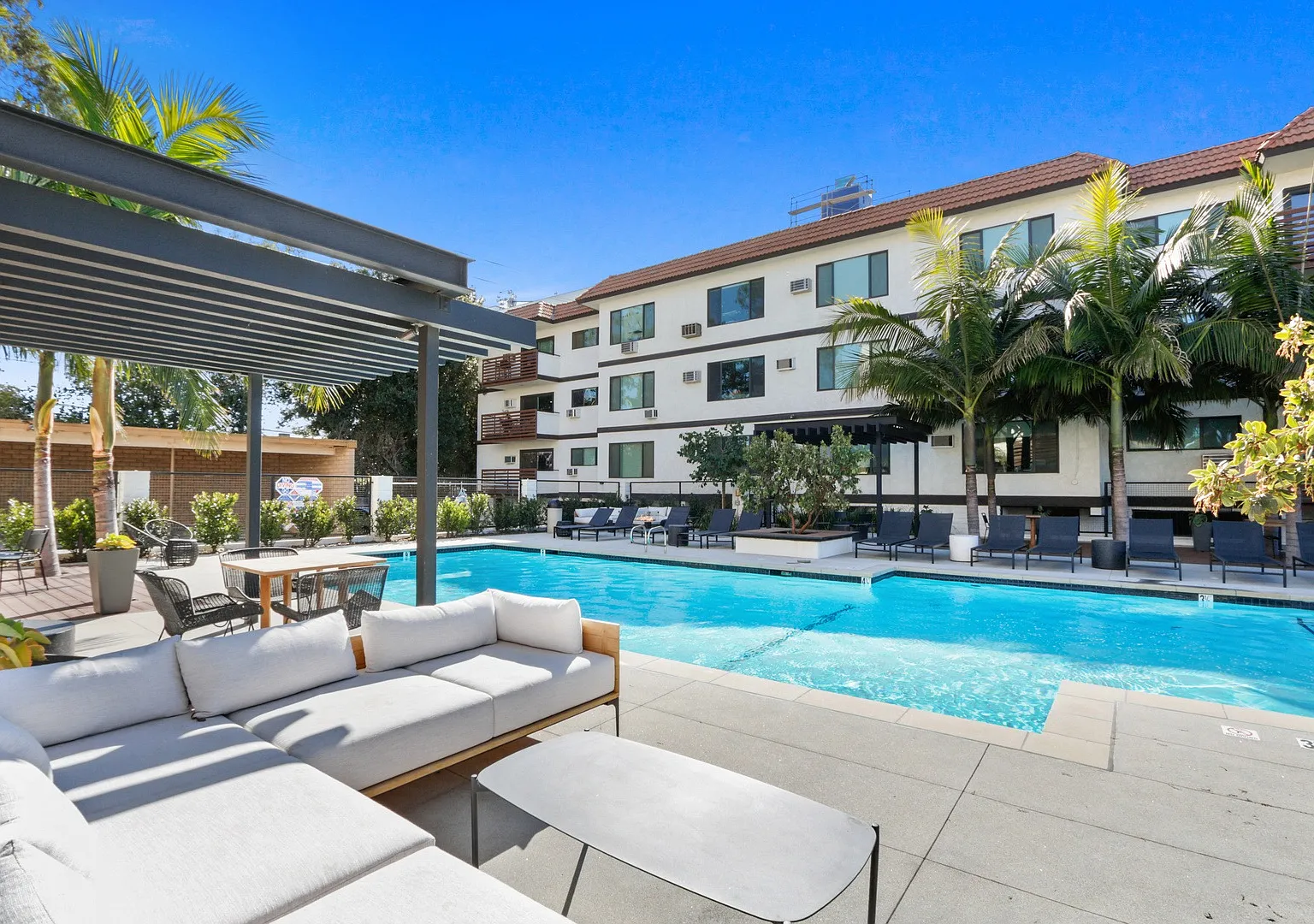 Sepulveda West Apartments — Photo 1
