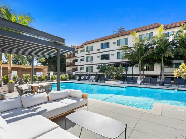 Sepulveda West Apartments