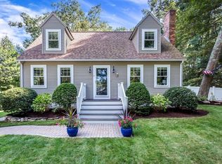 7 Glenwood Rd, Franklin, MA 02038