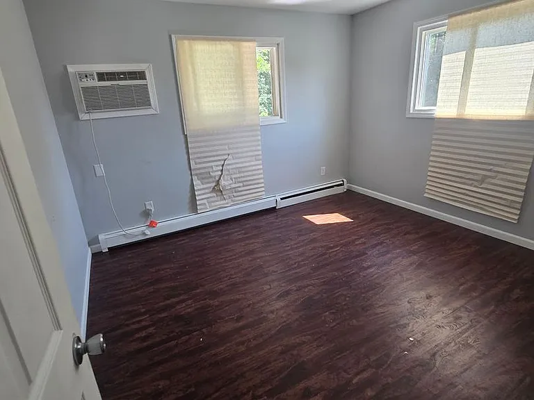 3245 Ramond St — Photo 22