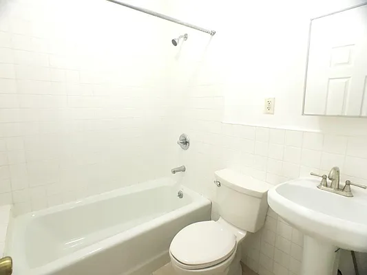 Rented by Safeguard Realty Management | media 51