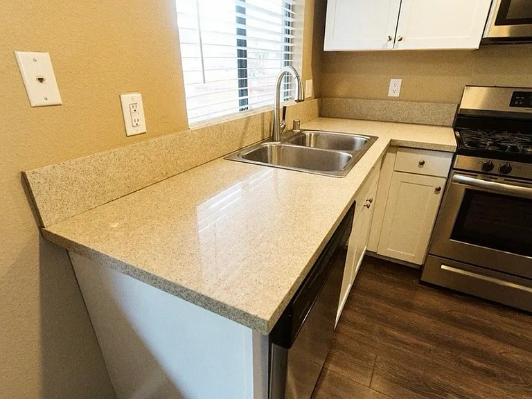 4517 College Way #J — Photo 10