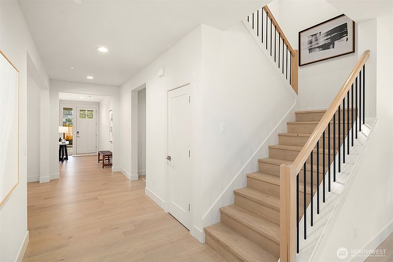 5th image of 18833 92nd (LOT 3) Avenue NE