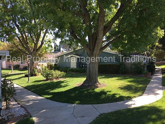 3rd image of 19208 Avenue Of The Oaks Unit B