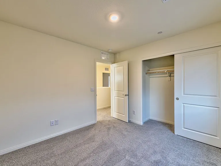 4702 Arctic Cliffs Ave — Photo 11