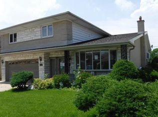 8536 N Chester Ave, Niles, IL 60714