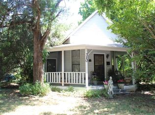 310 Williams St, Waxahachie, TX 75165