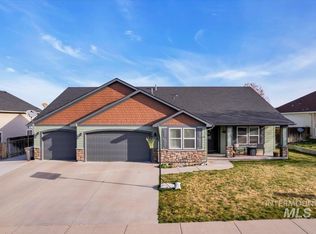 1708 NE Idarock St, Mountain Home, ID 83647