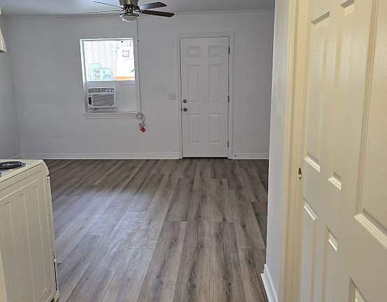4th image of 301 S High St #D