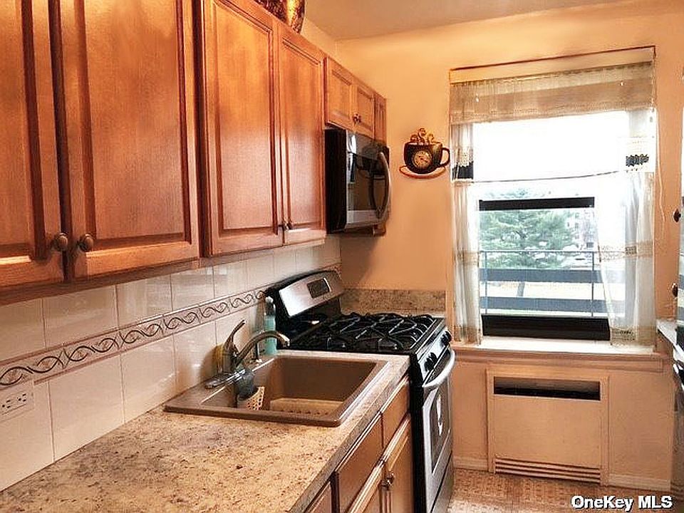1st image of 21207 75th Ave APT 6l