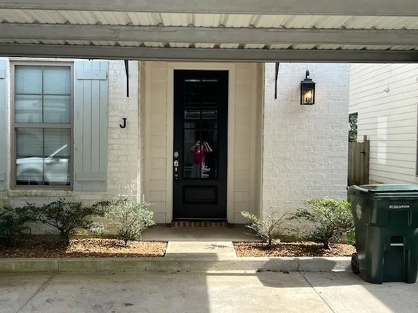 5030 S Prien Lake Rd #J, Lake Charles, LA 70605
