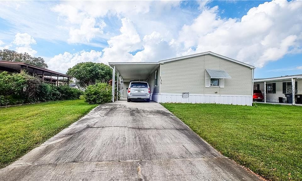 1st image of 527 Leisure Pl