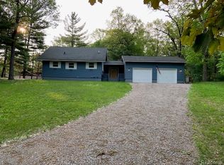 4798 Hillcrest Dr, Caseville, MI