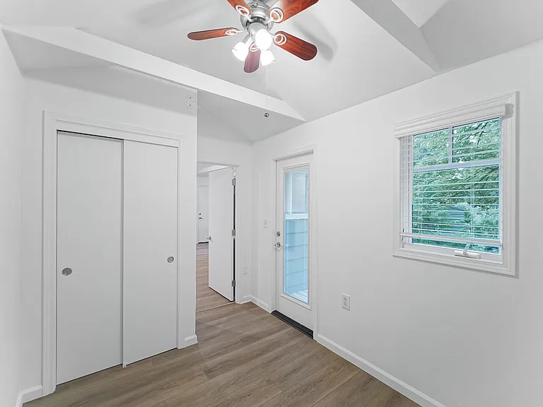 3801 SW Hamilton St — Photo 9