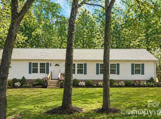 3634 Hillview Dr NE, Conover, NC 28613
