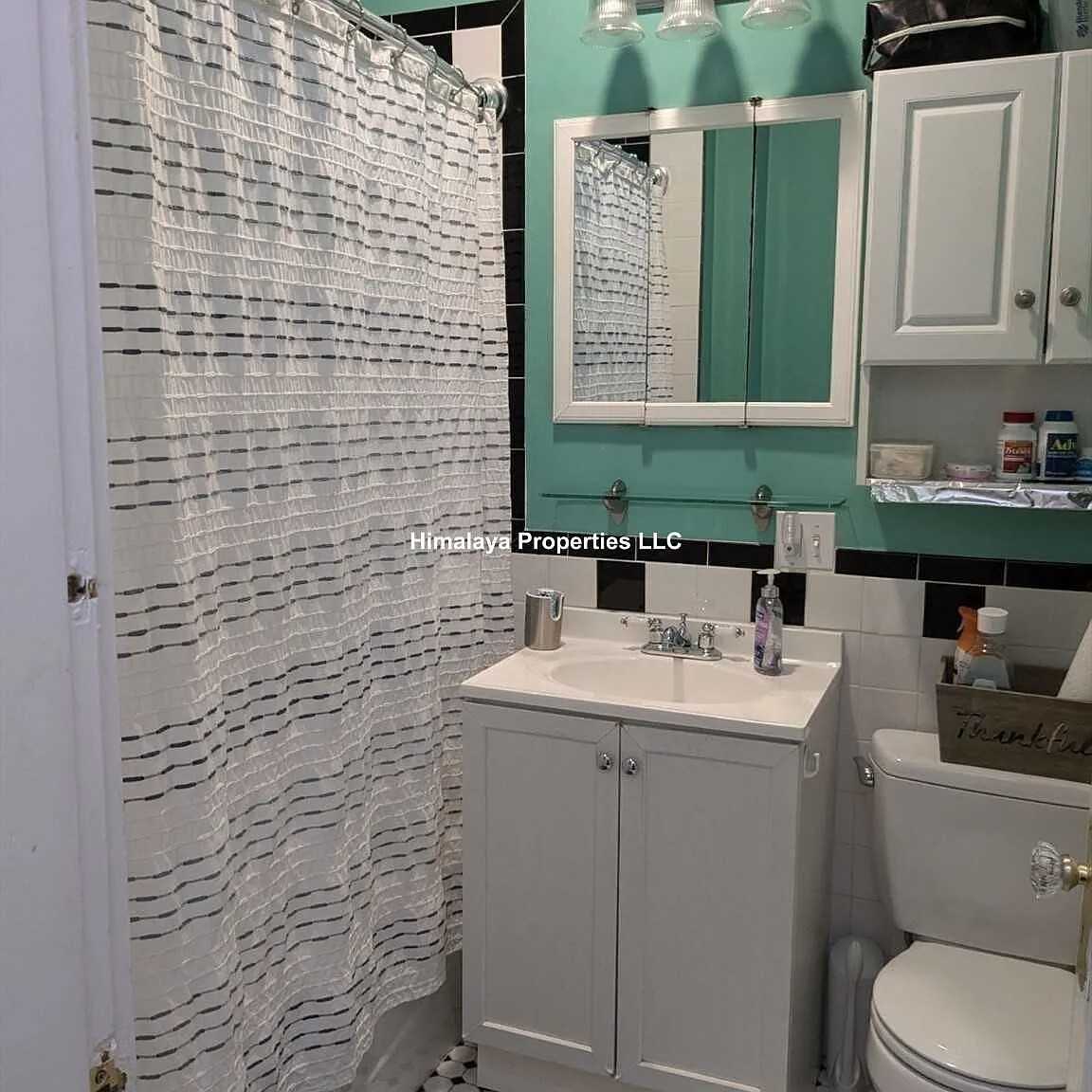 4 bed, $4,000 — Photo 4