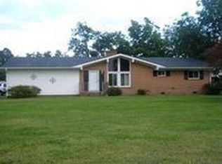 822 Isley School Rd, Burlington, NC 27217