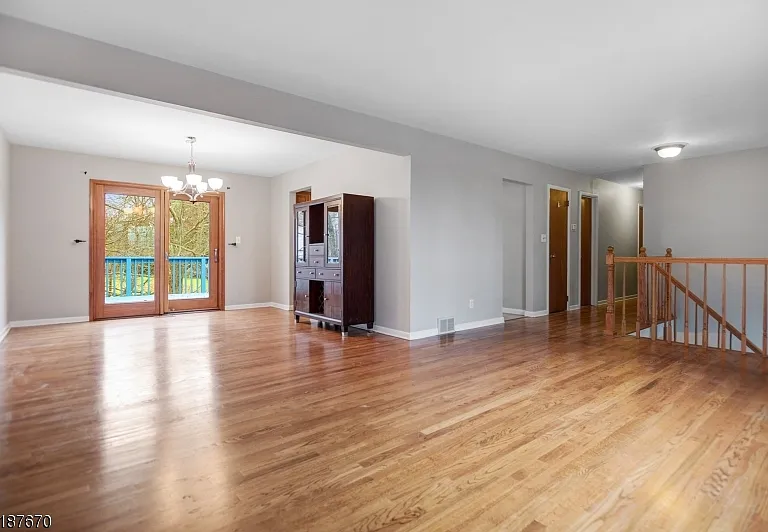 28 Bear Brook Ln — Photo 3