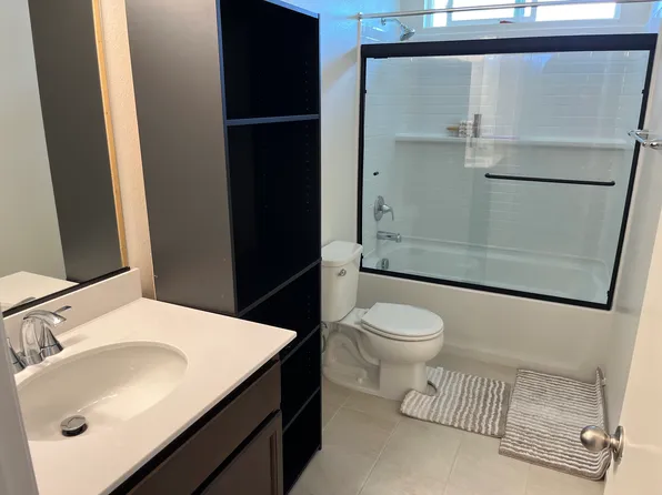 815 N Filbert Ave, Fresno, CA 93727