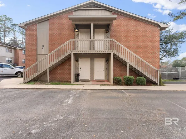 512 Lake Forest Blvd APT 124F, Daphne, AL 36526