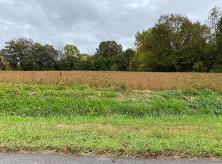 Harlan Lee Rd, Pall mall, TN 38577