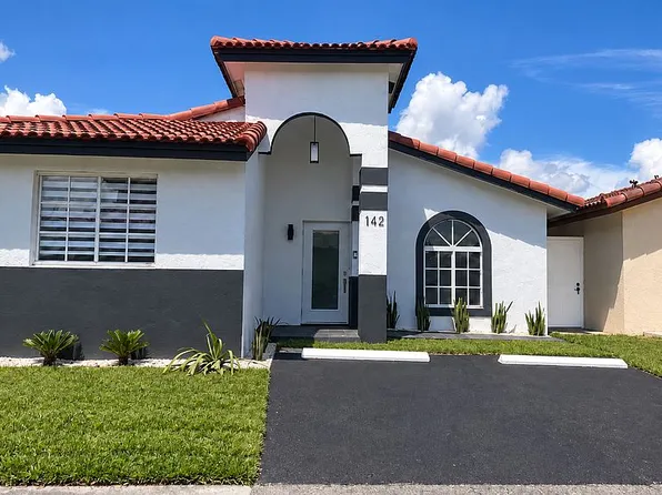7001 W 35th Ave Unit 142, Hialeah, FL 33018