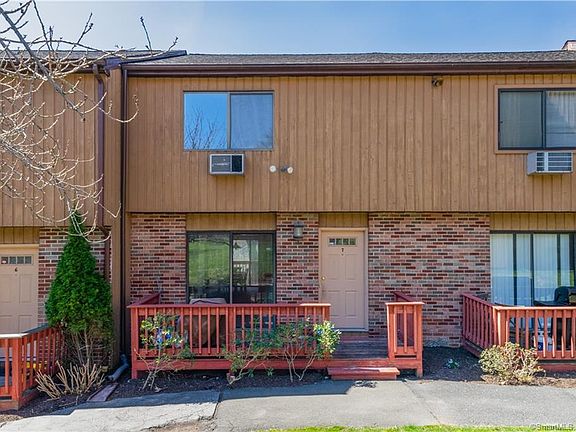 2nd image of 80 Lawn Ave APT 7