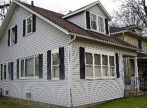 1st image of 1203 W Saginaw St