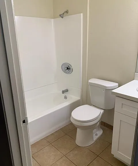 1039 Justin Ave — Photo 14