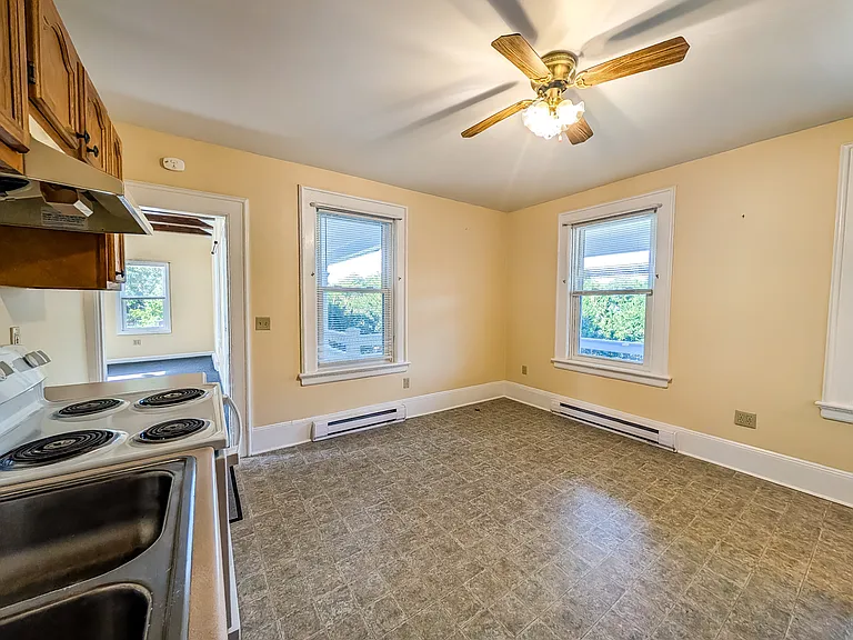432 Fairview Ave #B — Photo 10