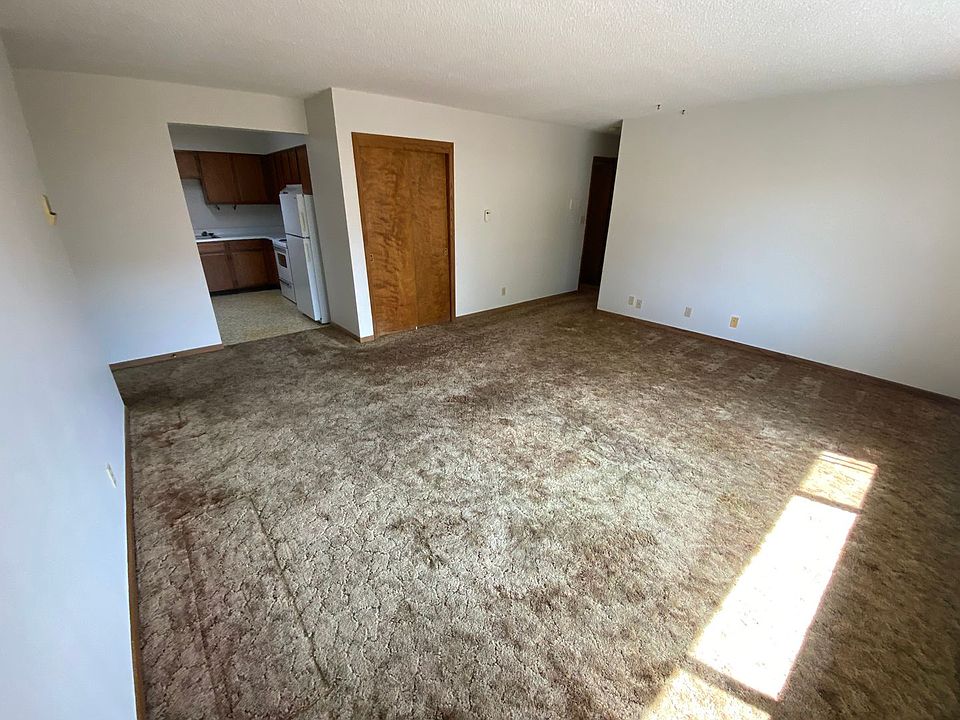 1st image of 731 S 12th St #12