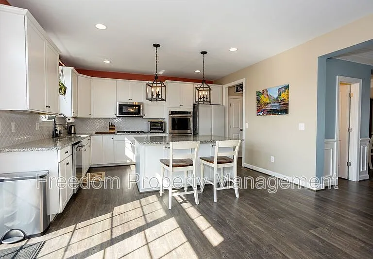 2425 Morgans Point Dr — Photo 13